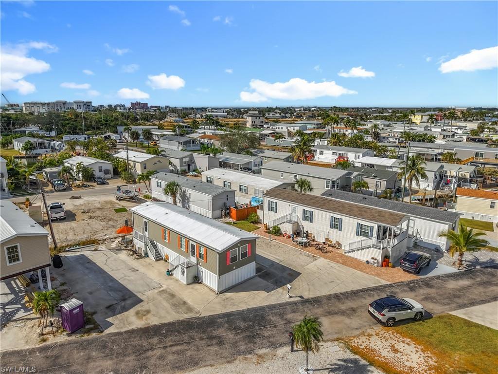 HELEN LANE CONDO RV - Residential