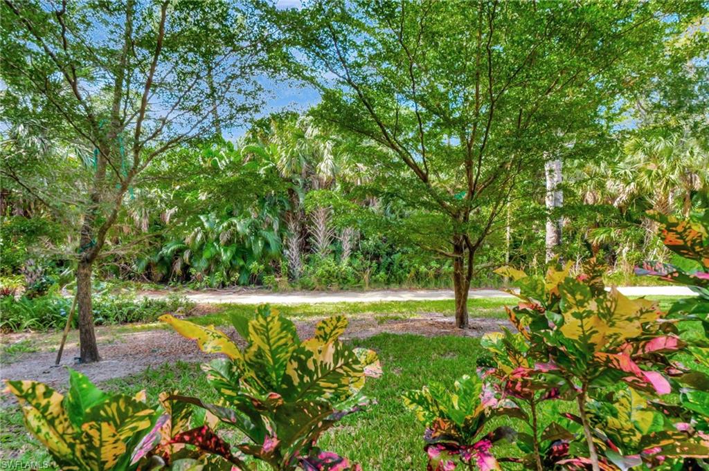 WORLD TENNIS CENTER III - Residential