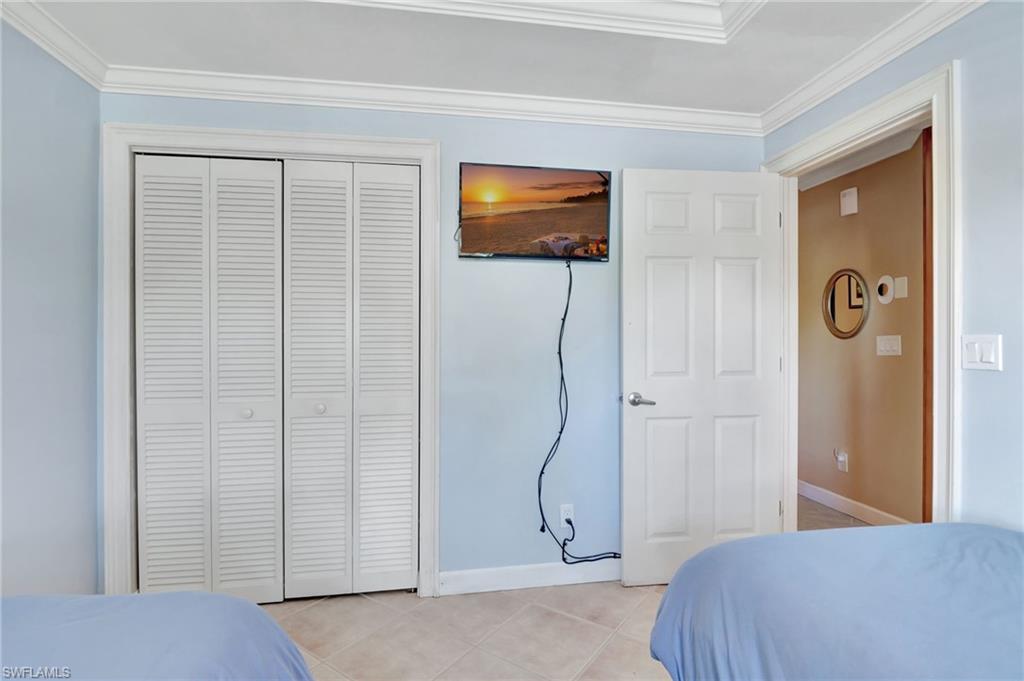 WORLD TENNIS CENTER III - Residential