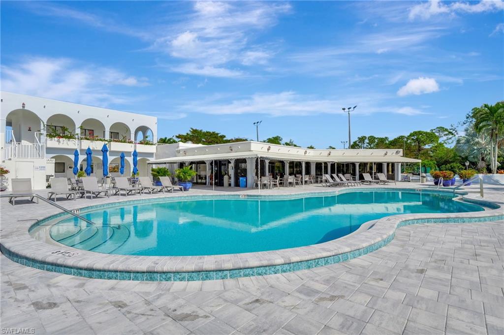 WORLD TENNIS CENTER III - Residential