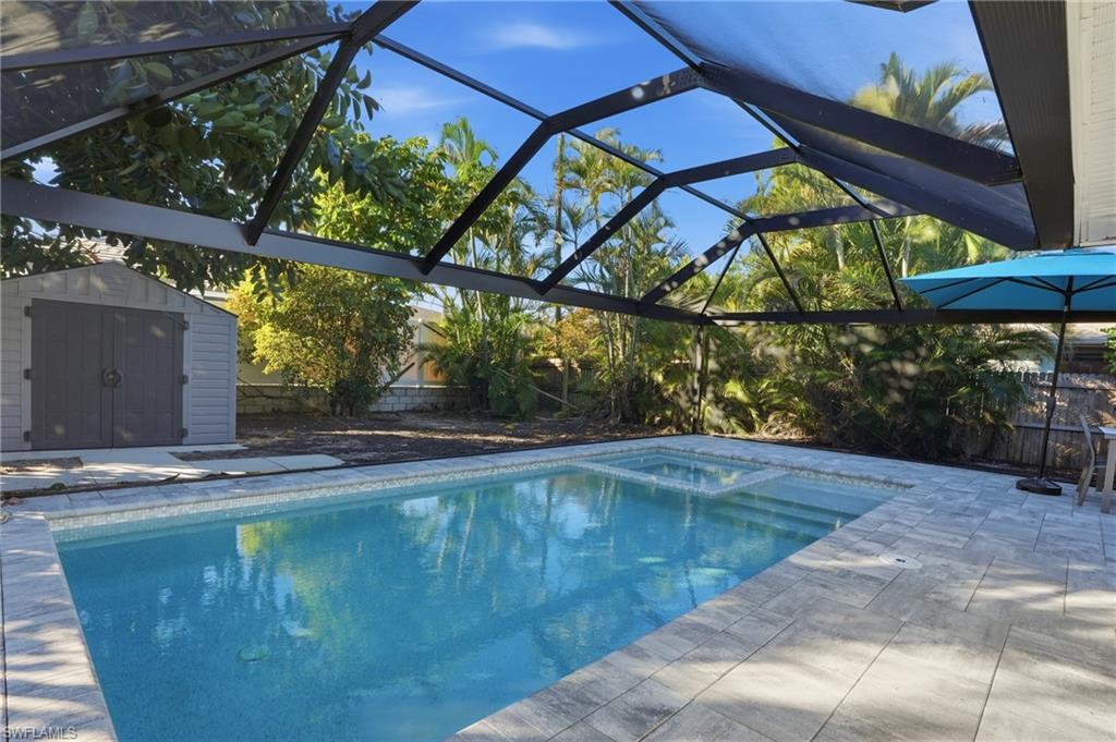 NAPLES PARK - Residential