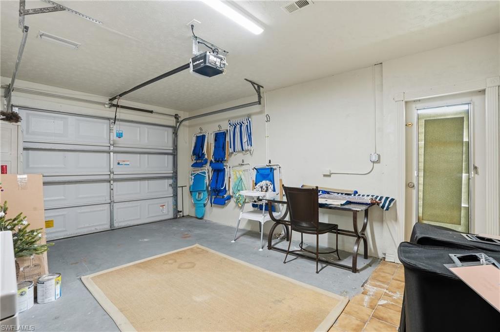 NAPLES PARK - Residential