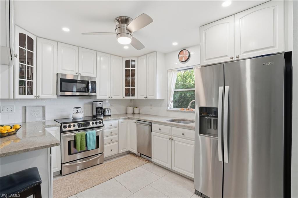 NAPLES PARK - Residential