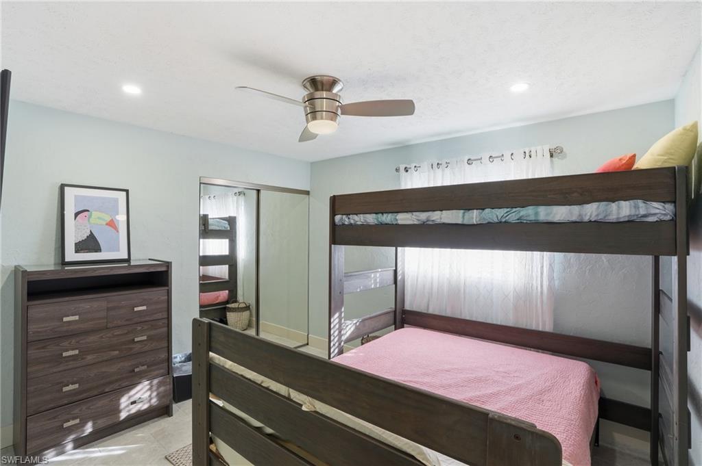 NAPLES PARK - Residential