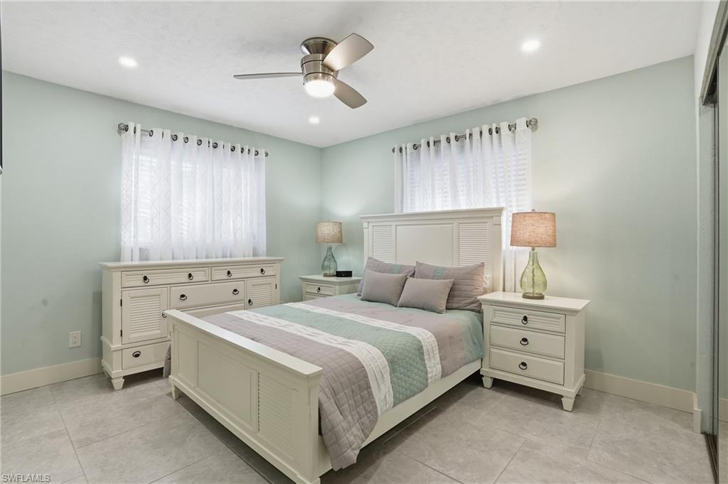 NAPLES PARK - Residential