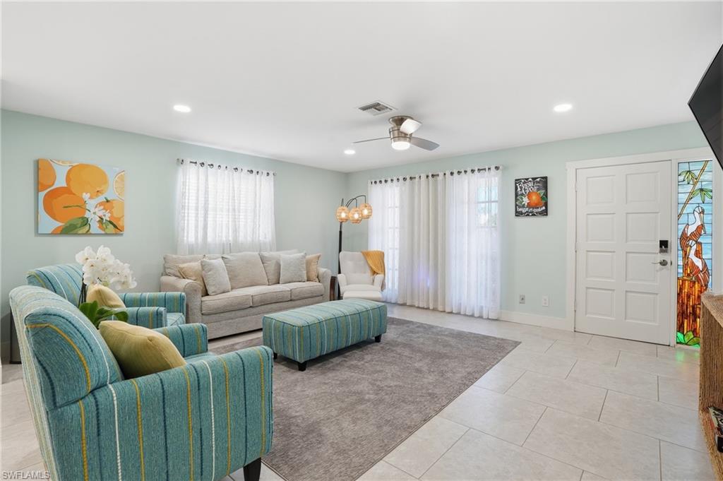 NAPLES PARK - Residential