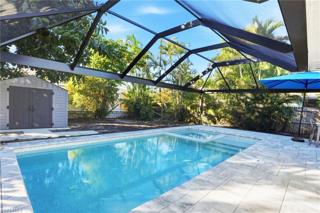 NAPLES PARK - Residential