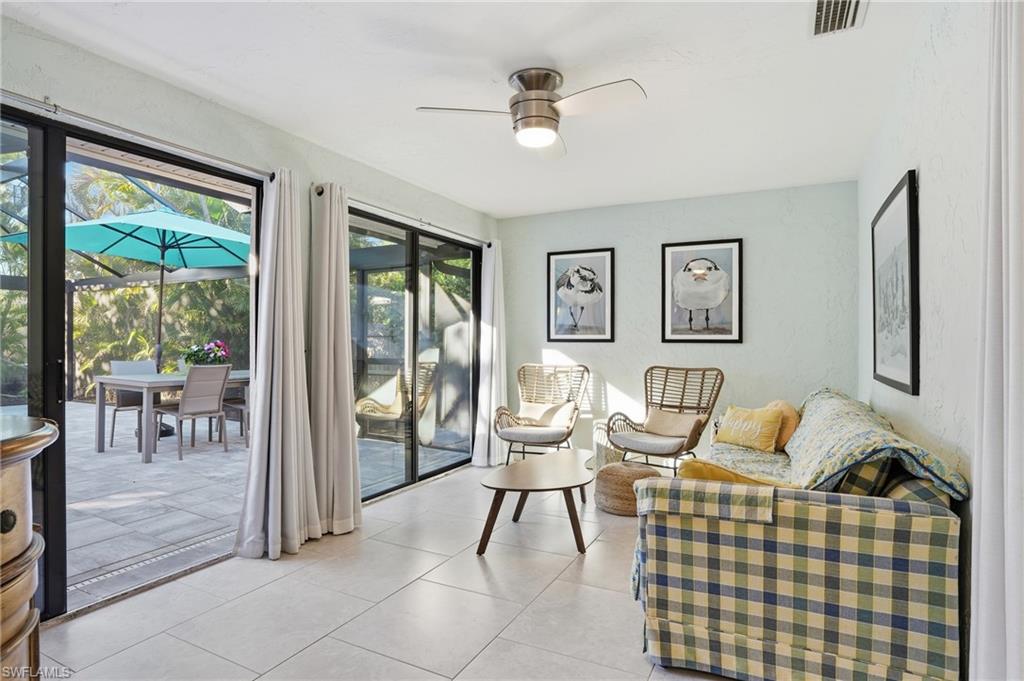 NAPLES PARK - Residential