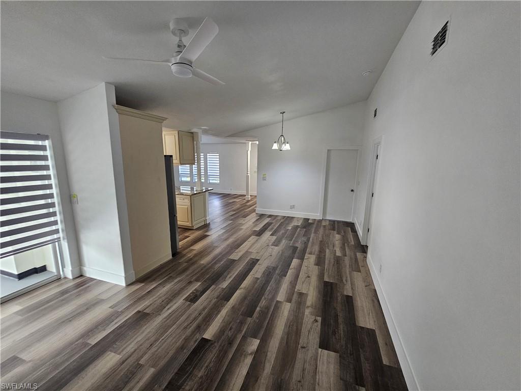 COUNTRY CLUB ESTATES - Residential