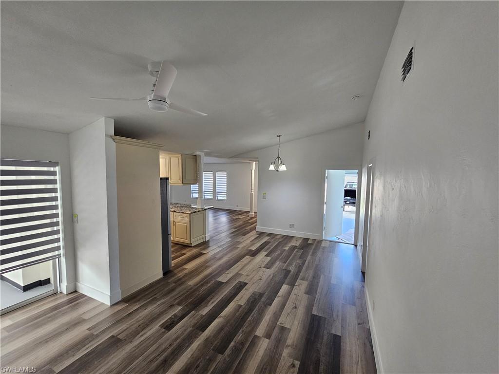 COUNTRY CLUB ESTATES - Residential