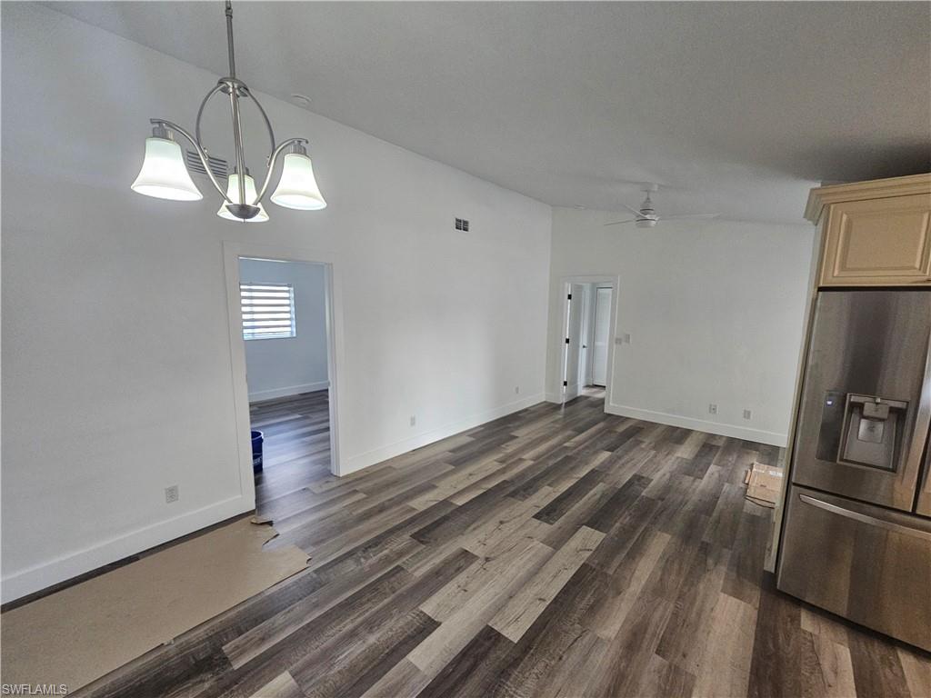 COUNTRY CLUB ESTATES - Residential