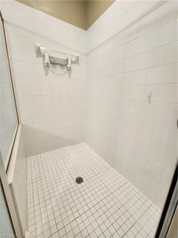 SILVERLAKES - Residential Lease