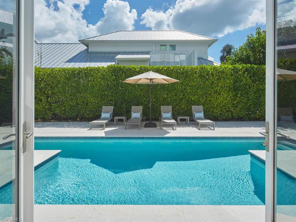 OLDE NAPLES - Residential