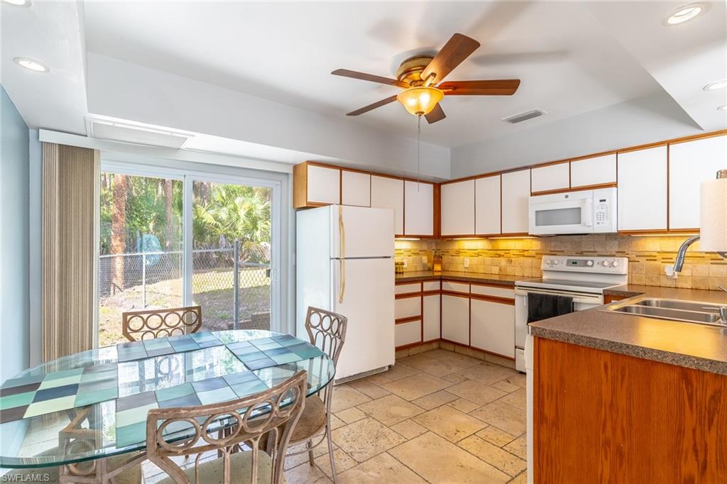 BELLE MEADE - Residential