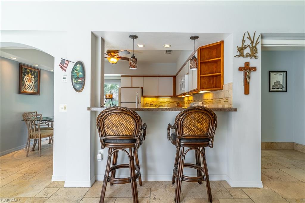 BELLE MEADE - Residential