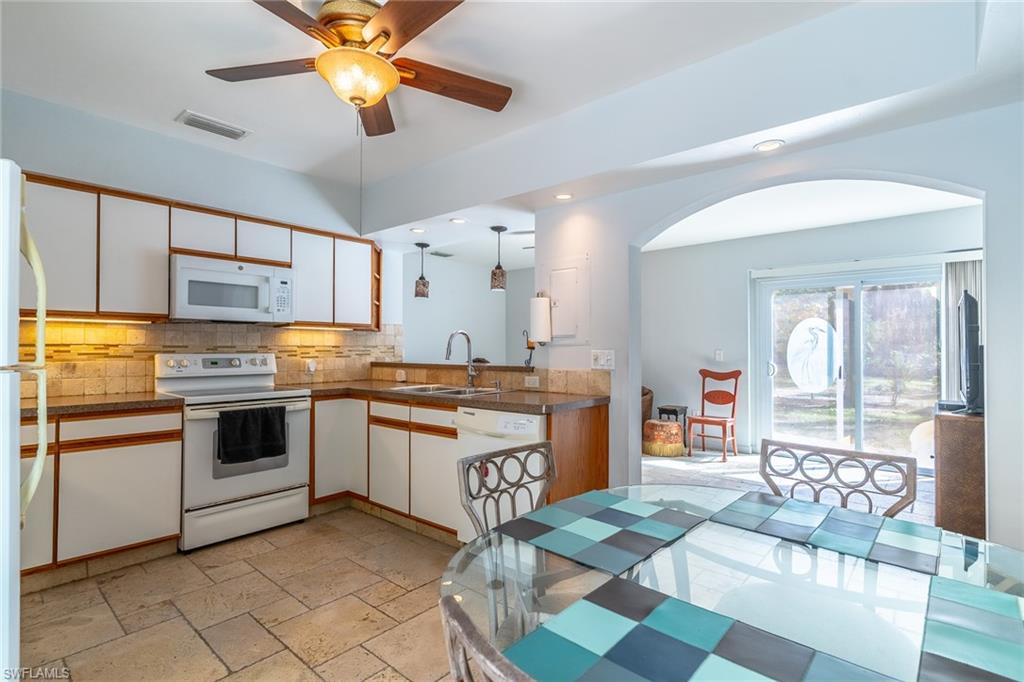 BELLE MEADE - Residential