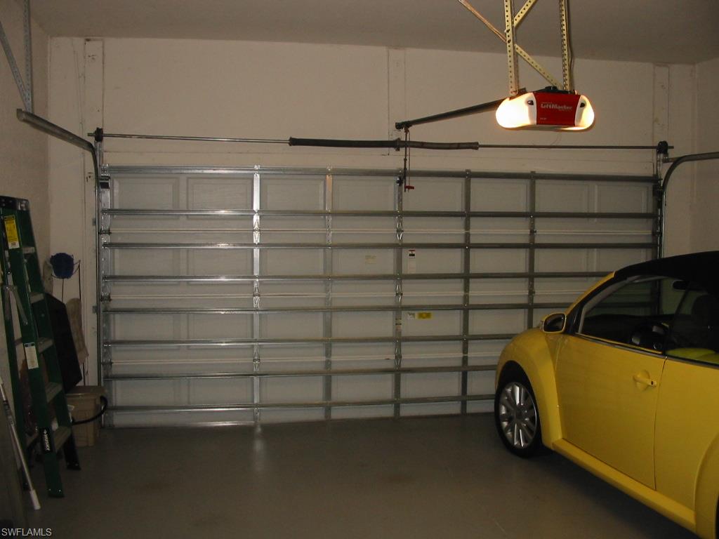 CORAL LAKES - Residential