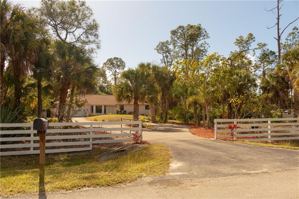 GOLDEN GATE ESTATES - Residential