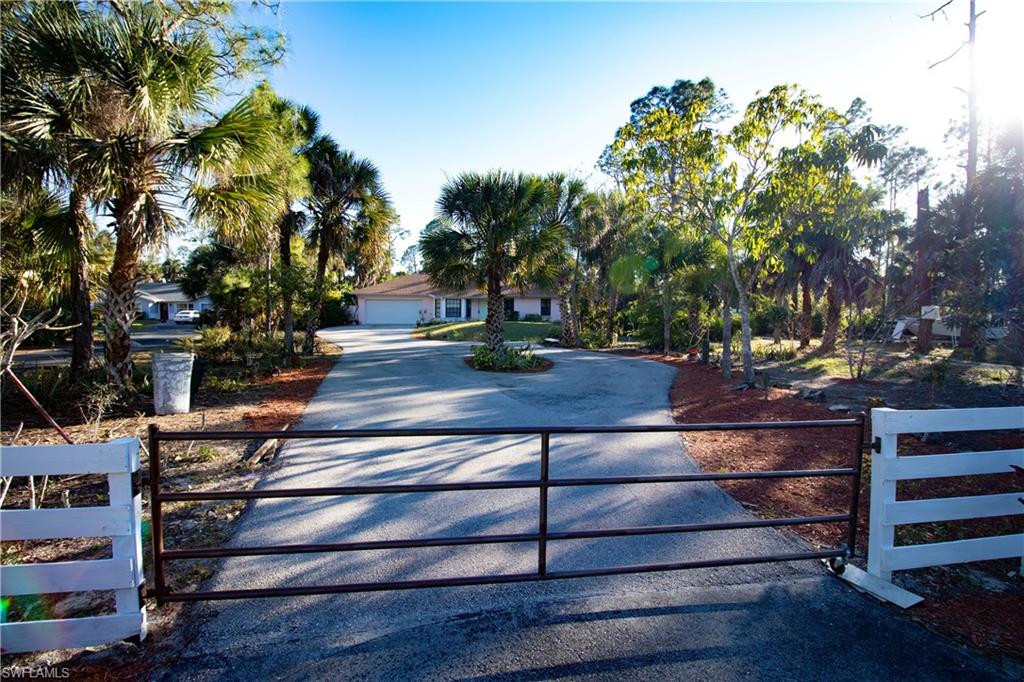 GOLDEN GATE ESTATES - Residential