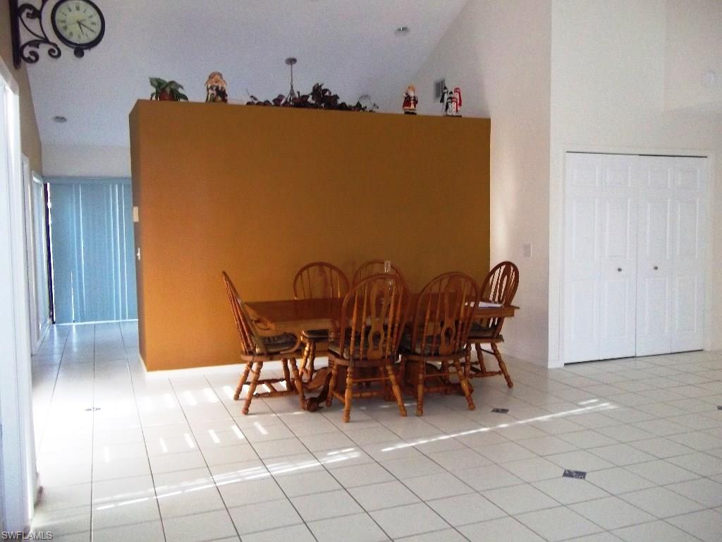 HARBOUR CASTLE - Residential