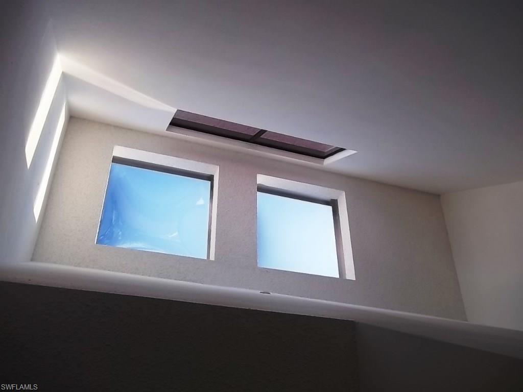 HARBOUR CASTLE - Residential