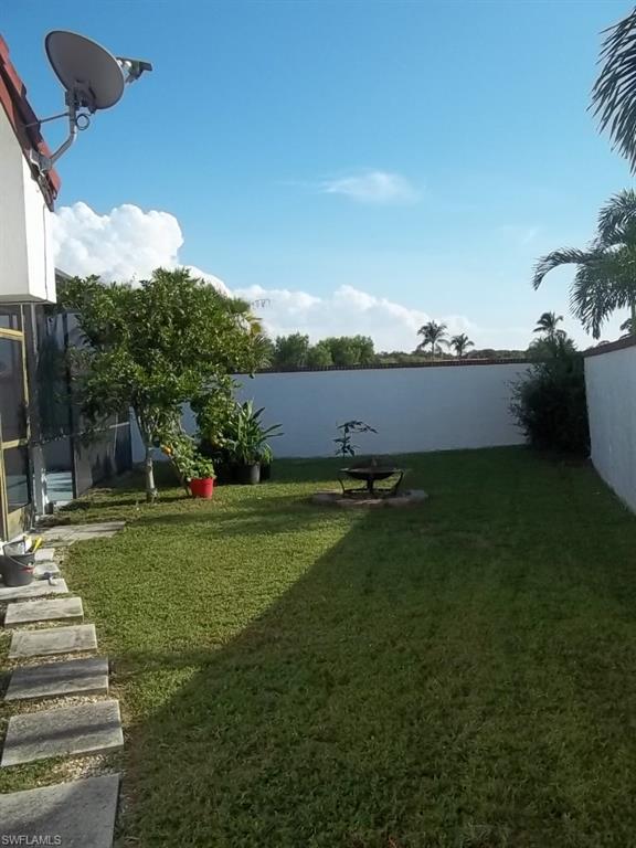 HARBOUR CASTLE - Residential