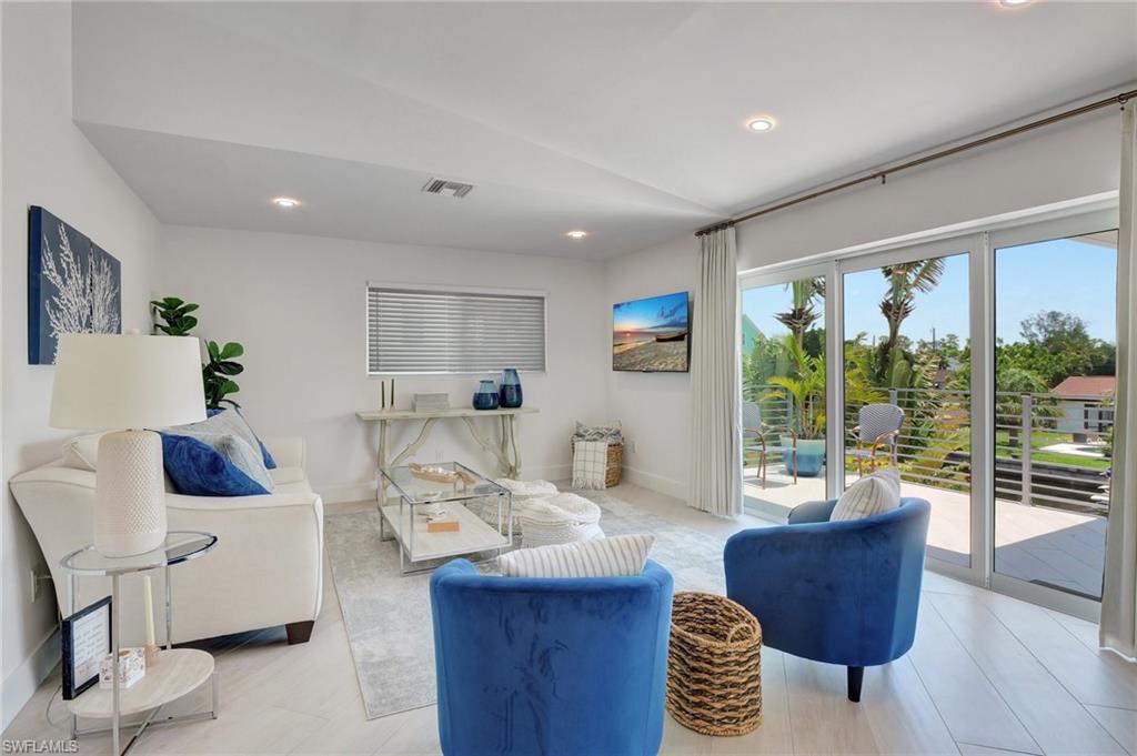 PIRATES COVE - Residential