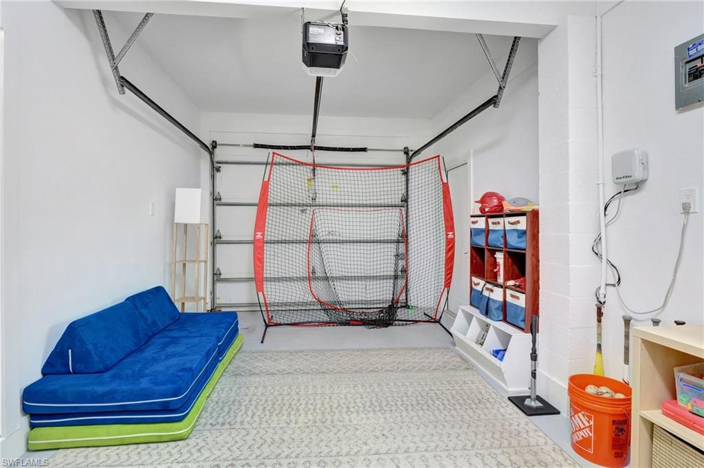 PIRATES COVE - Residential