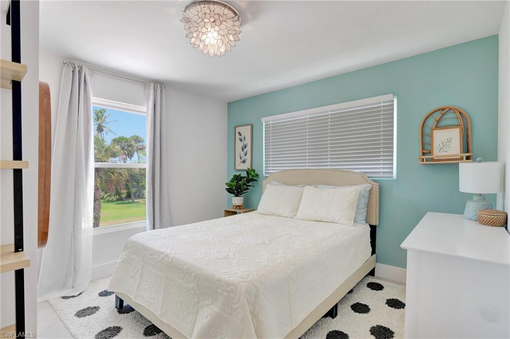 PIRATES COVE - Residential