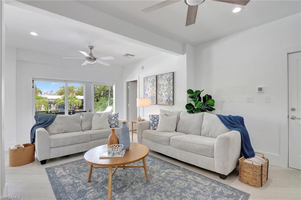 PIRATES COVE - Residential