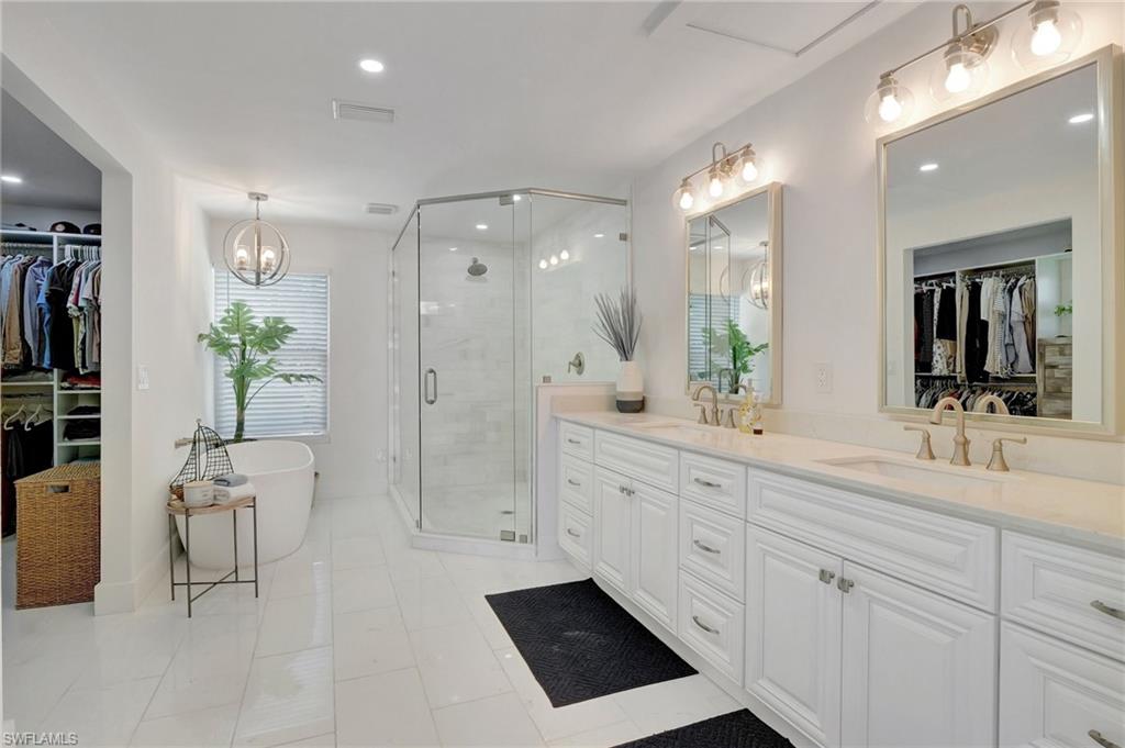 PIRATES COVE - Residential