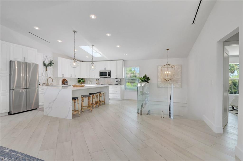 PIRATES COVE - Residential