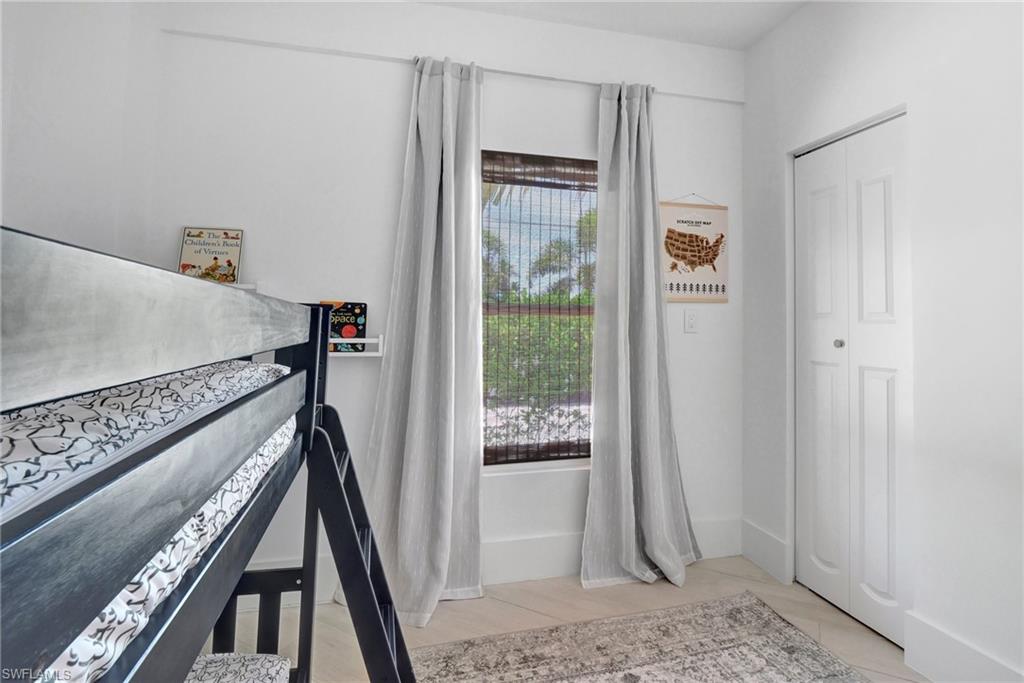 PIRATES COVE - Residential