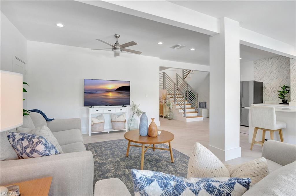 PIRATES COVE - Residential