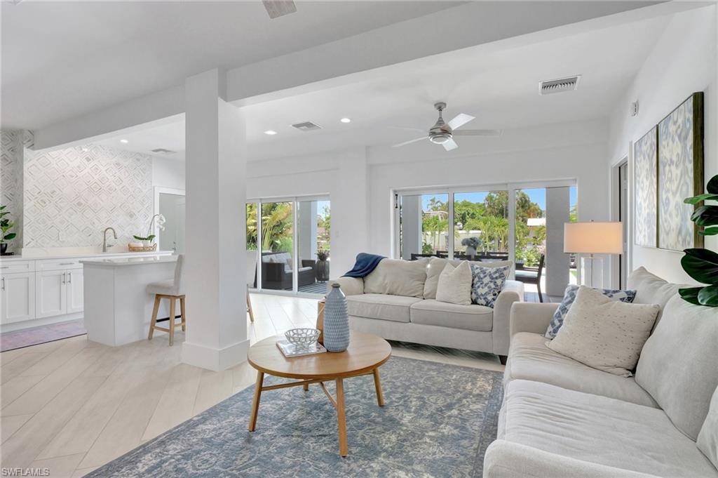 PIRATES COVE - Residential