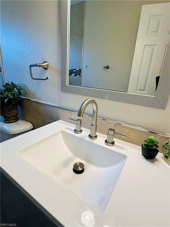 SAN CARLOS PARK - Residential