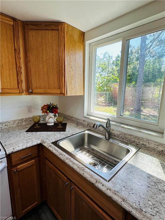 SAN CARLOS PARK - Residential