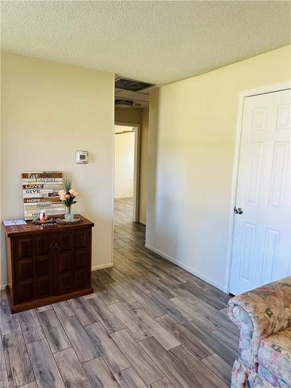 SAN CARLOS PARK - Residential