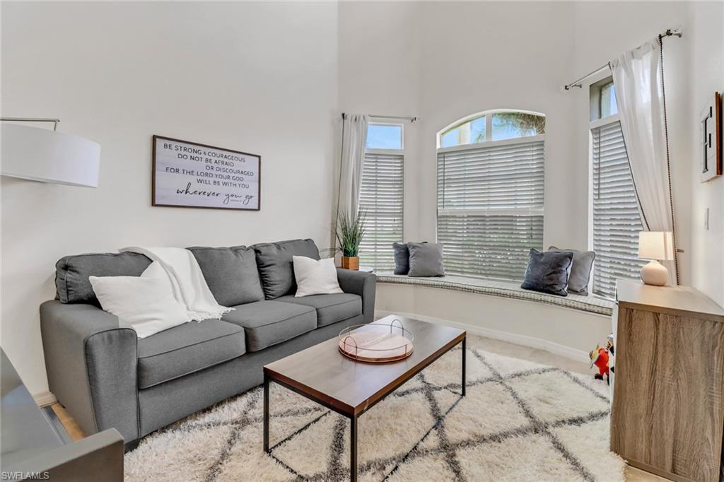 OLYMPIA POINTE - Residential