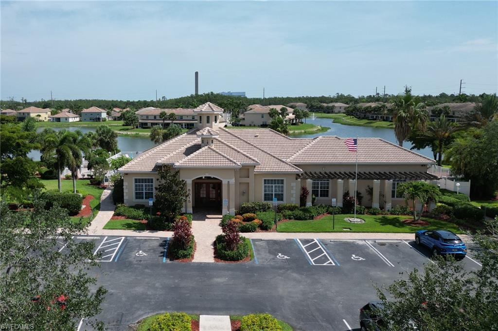 OLYMPIA POINTE - Residential