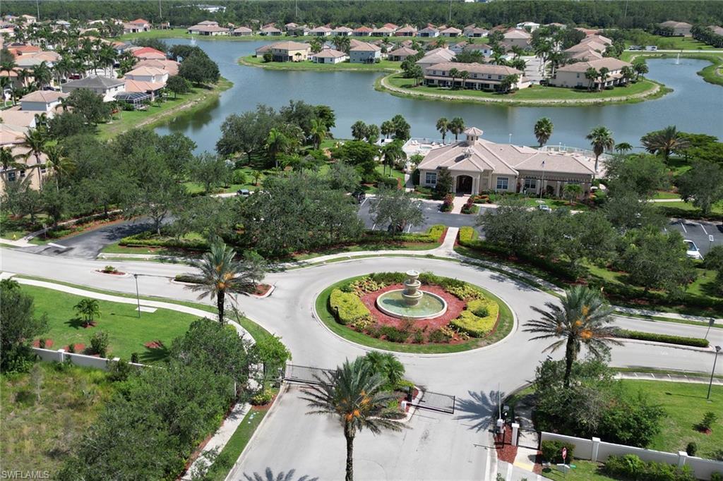 OLYMPIA POINTE - Residential