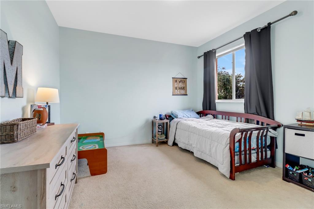 OLYMPIA POINTE - Residential