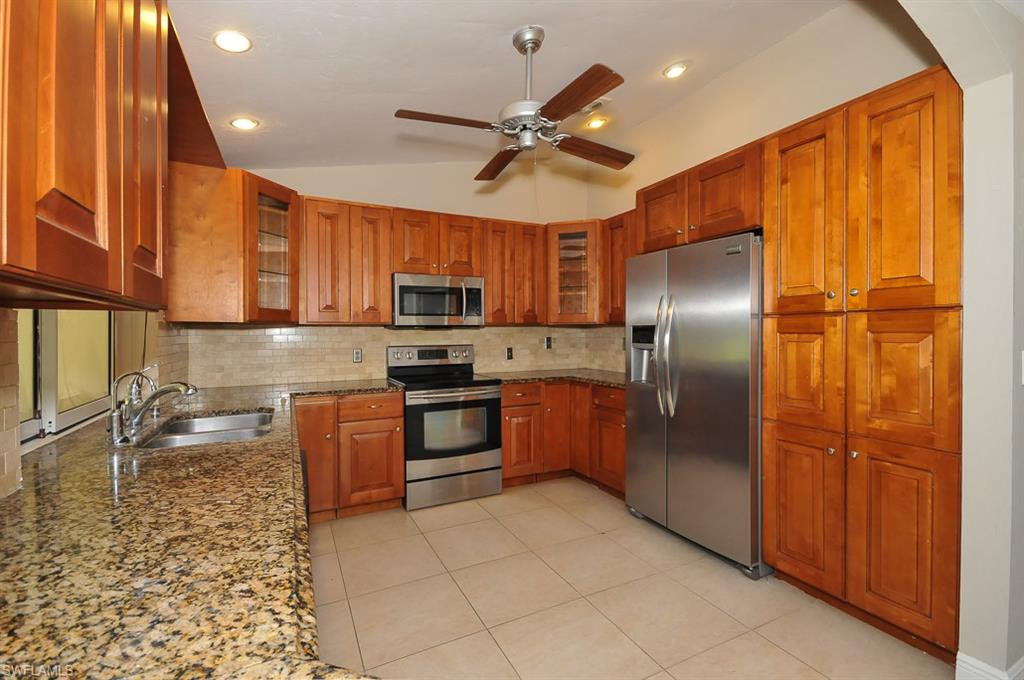 GOLDEN GATE ESTATES - Residential