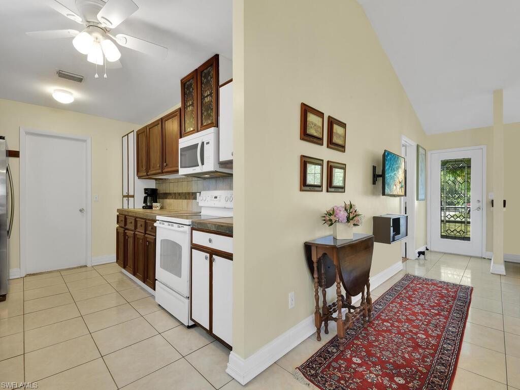 GOLDEN GATE ESTATES - Residential