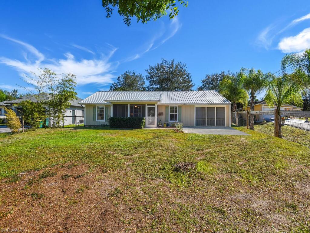 GOLDEN GATE ESTATES - Residential