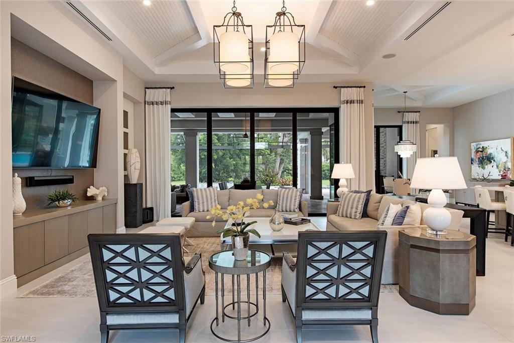 PINE RIDGE - Residential