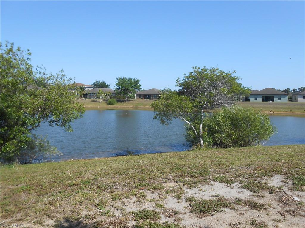 SHADOW LAKES - Residential