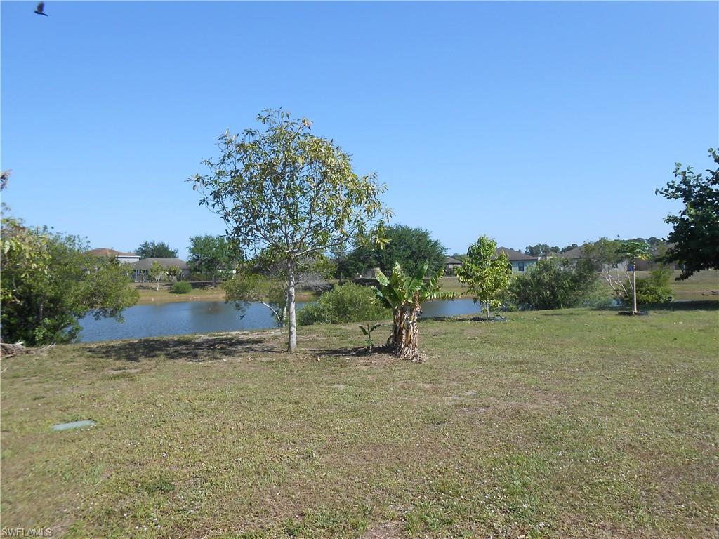 SHADOW LAKES - Residential