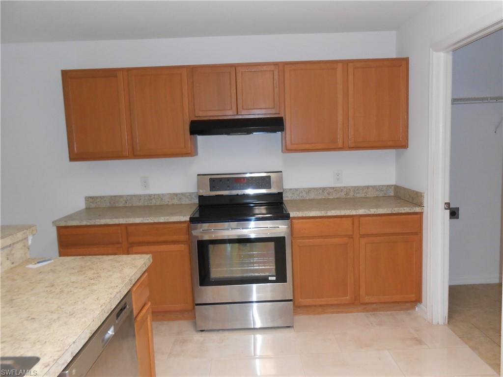 SHADOW LAKES - Residential