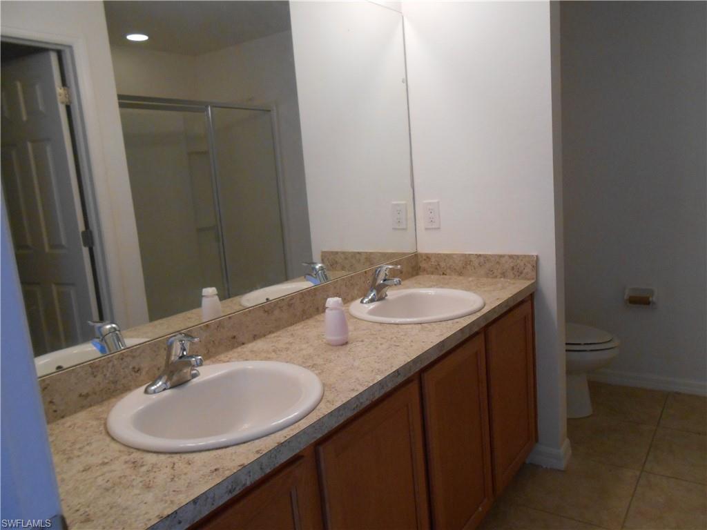 SHADOW LAKES - Residential